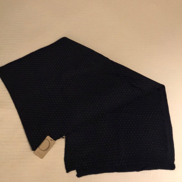 NWT Navy Blue and Grey Star Knit Scarf - Picture 1 of 4